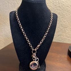 Origami Owl Necklace And Charms