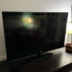 LG 42” Class LCD 1080 60hz HDTV