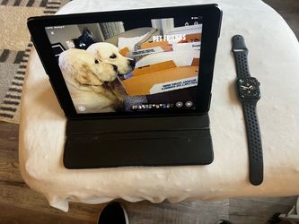 iPad 2 64GB with stand and a series 4 44mm Apple Watch