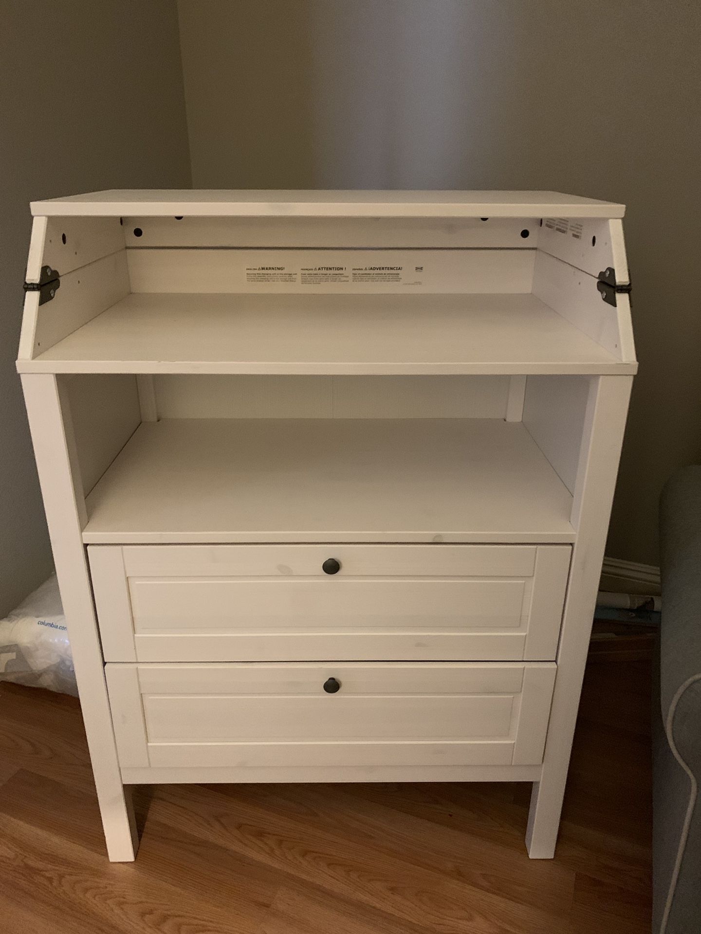 Baby changing table