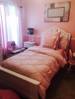 Twin Bed