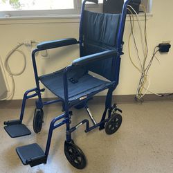 Transporter. Wheelchair  Exelente
