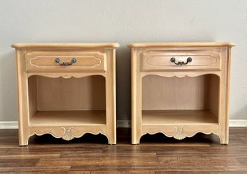 Ethan Allen Vintage Nightstands – Set of 2