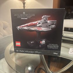 LEGO Star Wars: The Clone Wars Ahsoka's Jedi Interceptor Spaceship Building