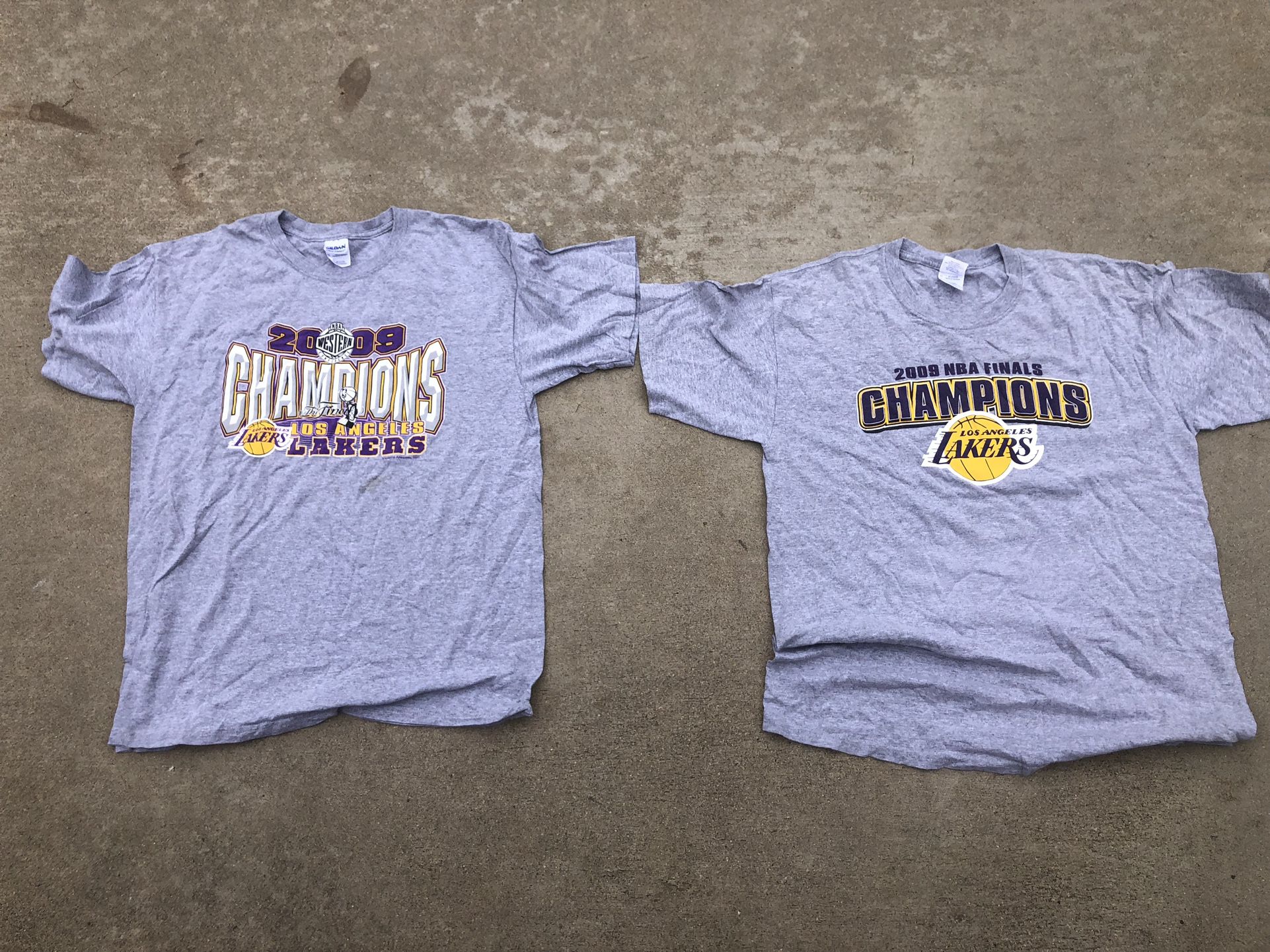 Vintage Lakers Championship 2009 Shirts Both Large for Sale in La Habra  Heights, CA - OfferUp