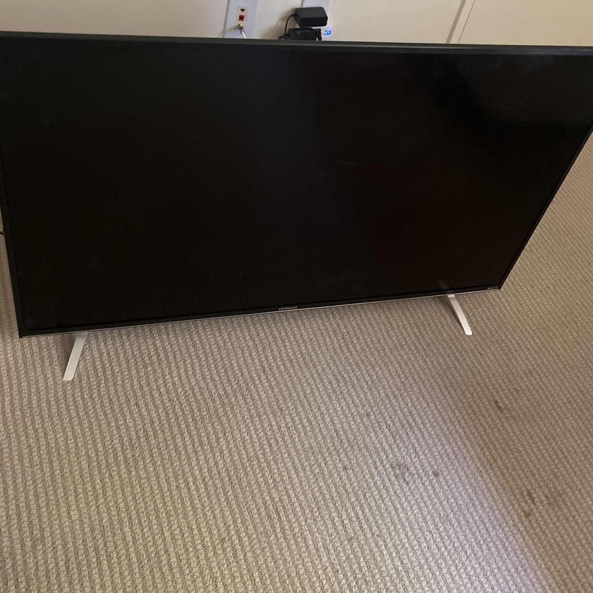 Roku Hitachi 55 In TV