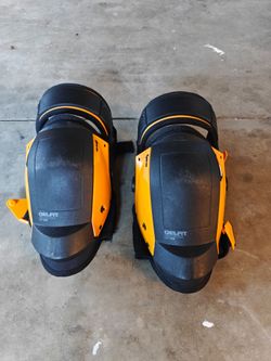 Tough Built Heavy Duty knee pads