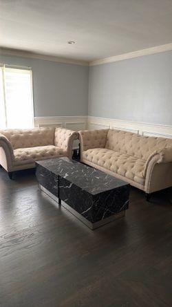 Couch set