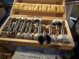 16 Piece Professional Woodworker 1/8" to 2 1/8" Hole Cutting Set in Wood Case