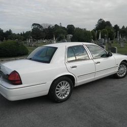 2010 Ford Crown Victoria