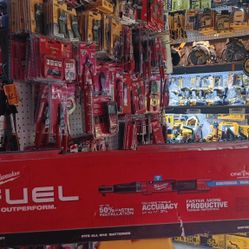 MILWAUKEE 
M12 FUEL One-Key 12-Volt Lithium-Ion Brushless Cordless 1/2 in. Digital Torque Wrench (Tool-Only