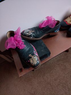 Mens Dress Shoes Customized 2 Pairs 4 $25