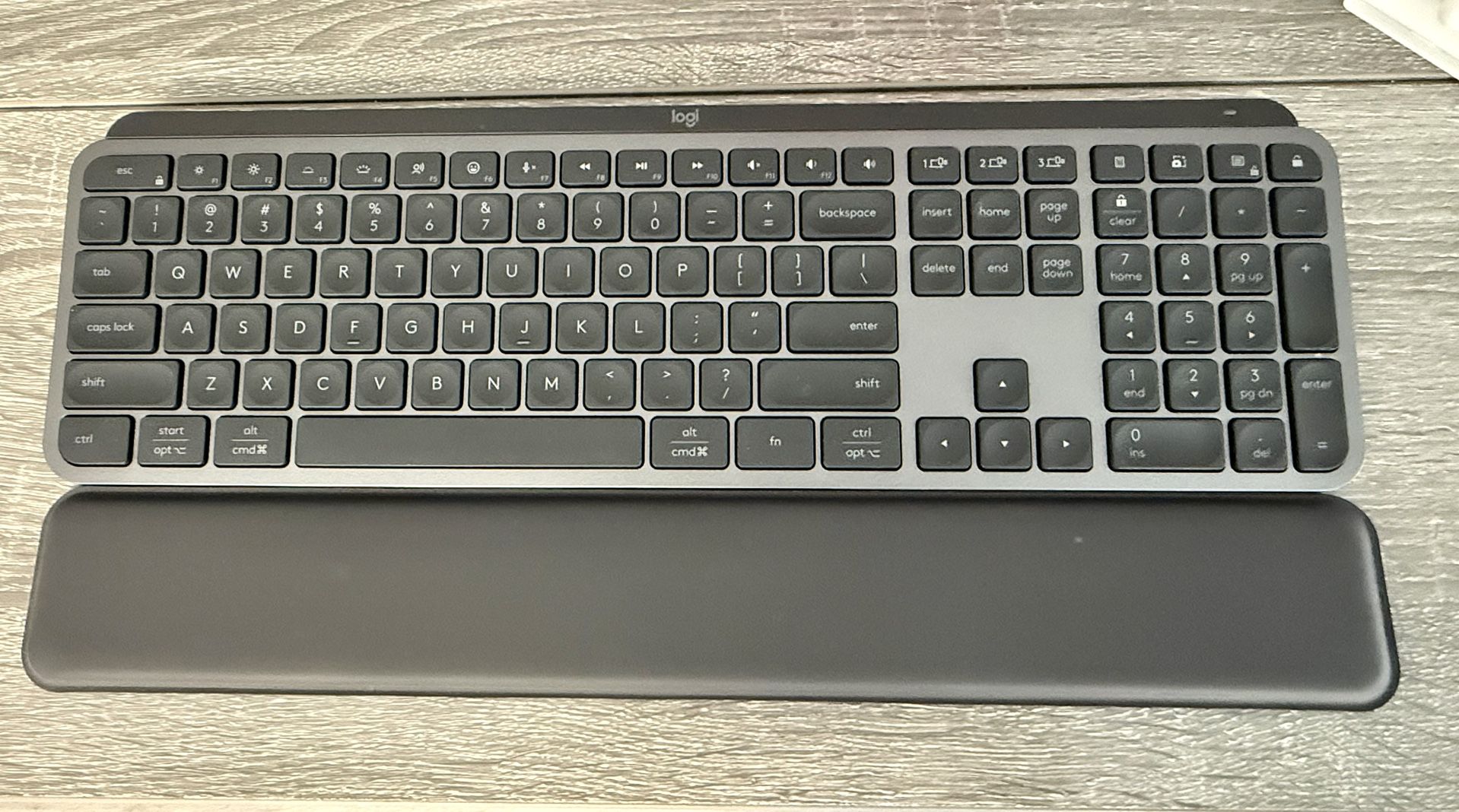Logitech MX Keys Combo - New