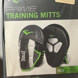 MMA Mitts & Gloves