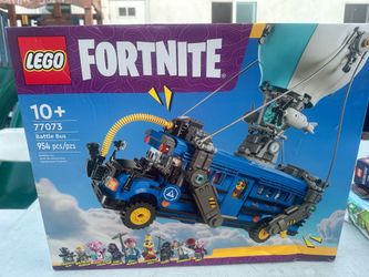 LEGO® Fortnite Battle Bus #77073