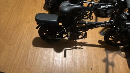 E-bike goes 25 miles per hour