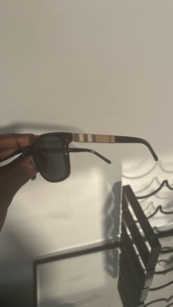 Burberry glass men