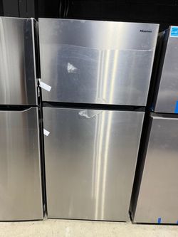 Brand new Hisense 21.2-cu ft Standard-Depth 30-in Wide Top-Freezer Refrigerator ( Stainless Steel