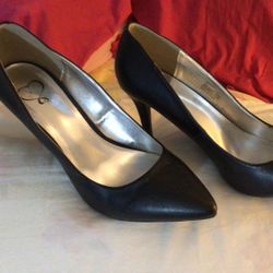 Ladies Black Heels In Great Condition  Size 10