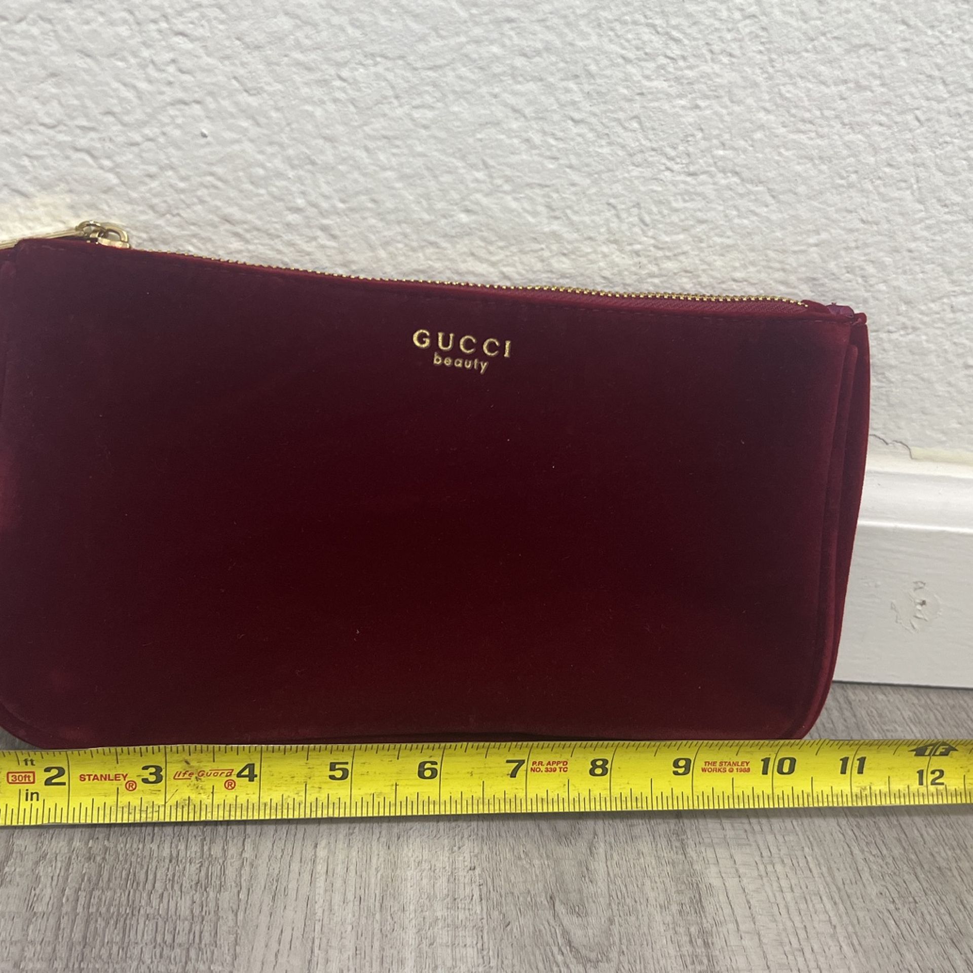 Brandnew Ysl Make Up Bag for Sale in Elk Grove, CA - OfferUp