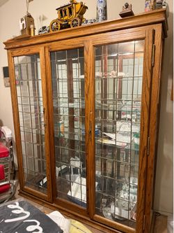 Display case 63w 75h 17d $300 has lights/locks upland