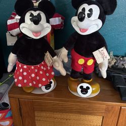 Disney Mickey & Minnie Mouse Collectibles 