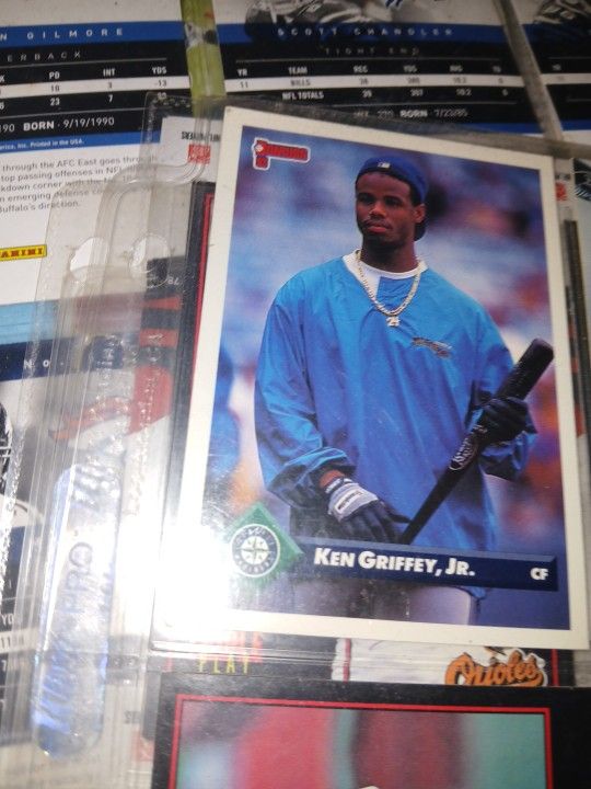 Ken Griffin Jr Cards