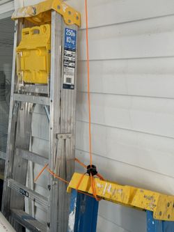 6-Foot Aluminum Step Ladder - 250 lb Rating