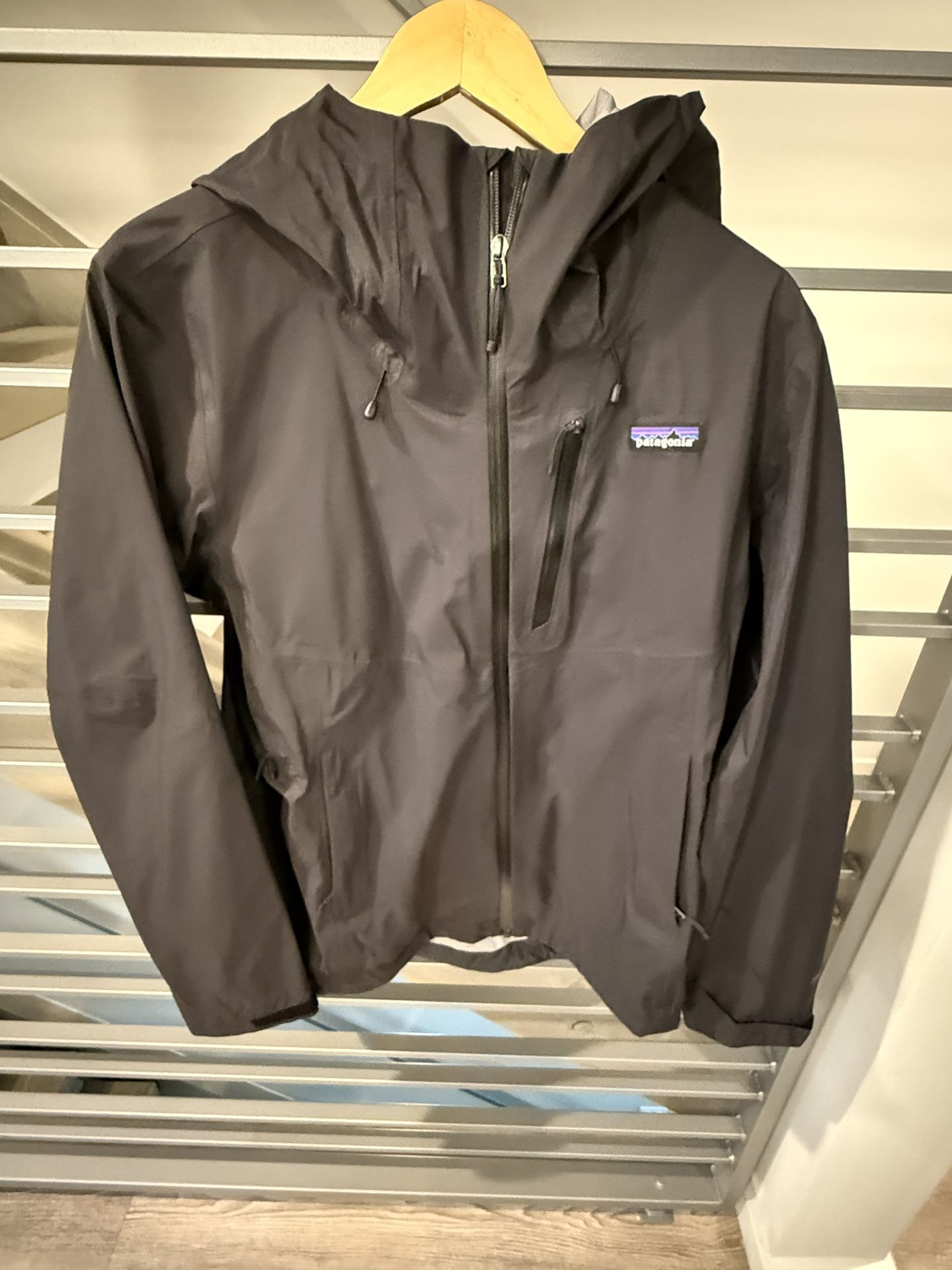 Patagonia Granite Crest Rain Jacket - Womens L - Black