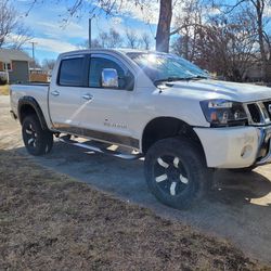 2005 Nissan Titan