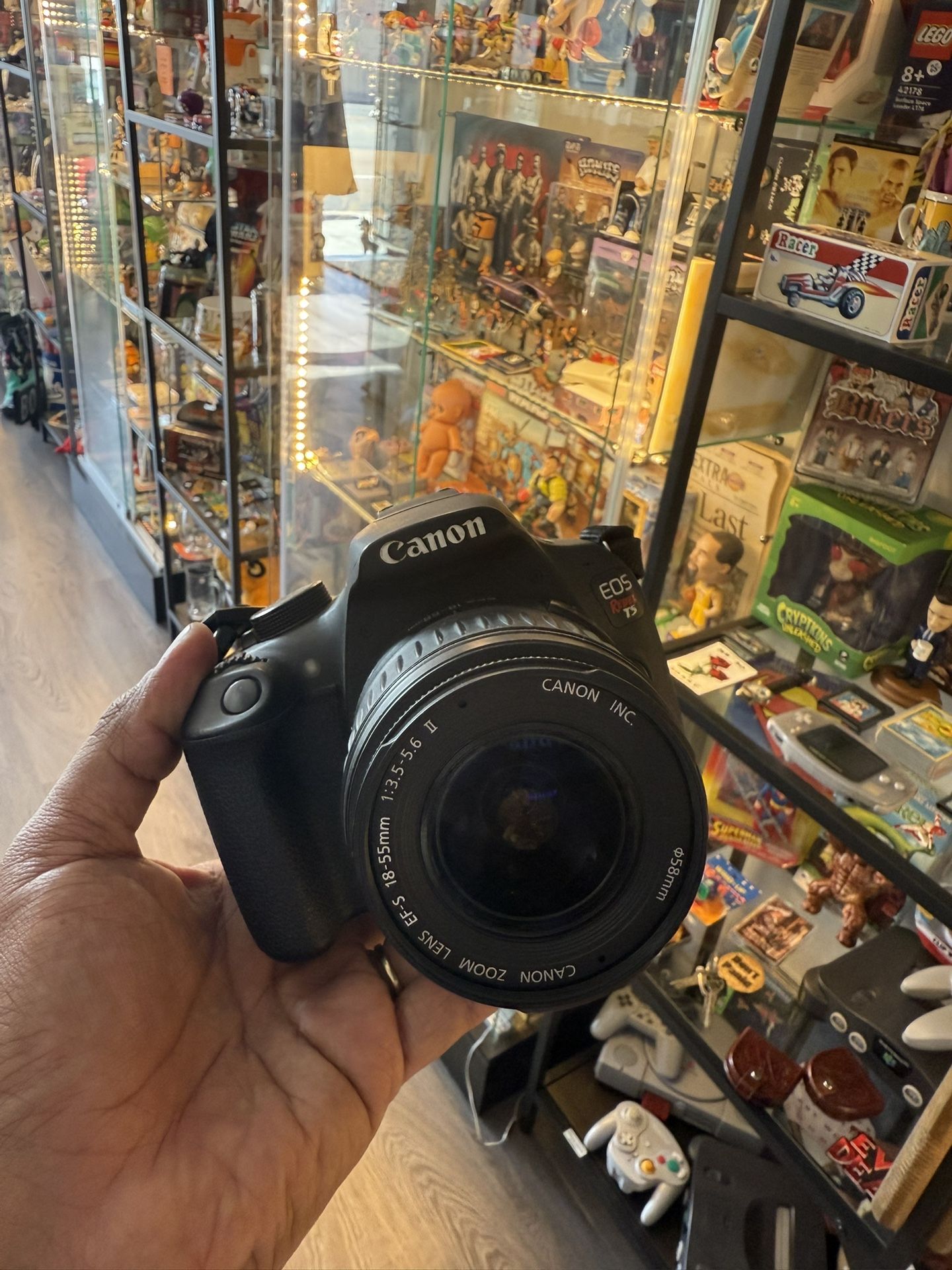 Canon T5 Digital Camera Dslr