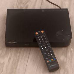 Samsung Blu-ray Player with Remote
