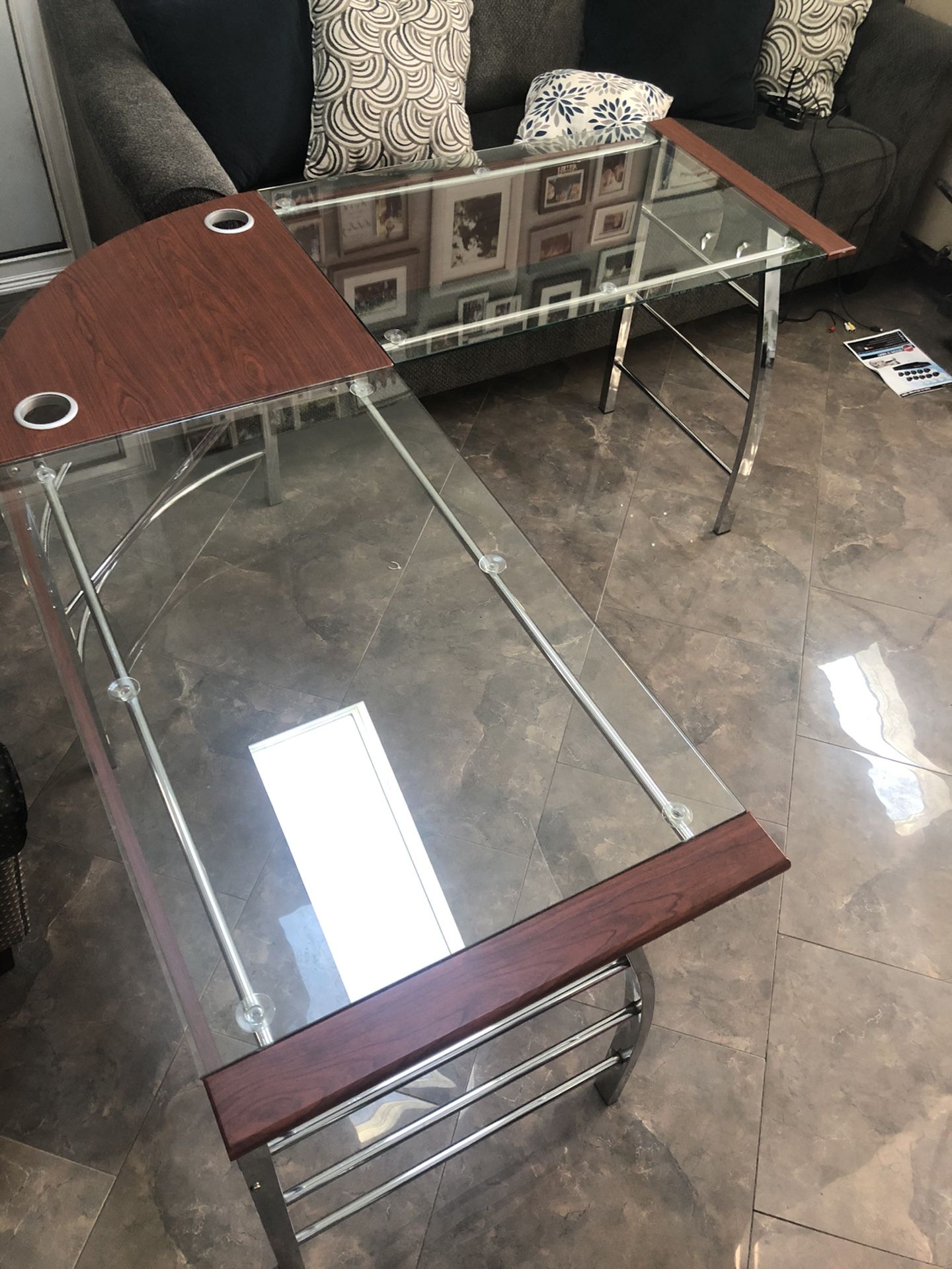 Glass corner unit desk