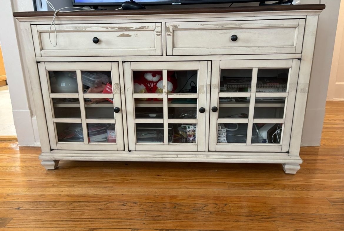 TV CONSOLE for Sale in El Paso, TX OfferUp