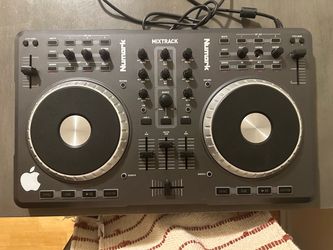 DJ controller Numark Mixtrack