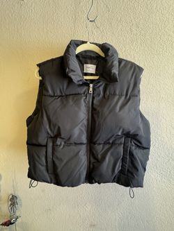 Puffer Vest Size Large