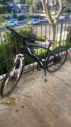 Easy Motion, Nel Cross