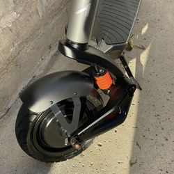 Title: Apollo Pro Front Hub Motor – OEM – Strong