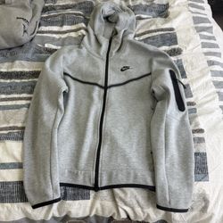 Old nike tech version grey