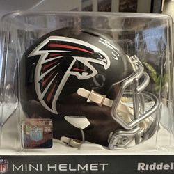 Bijan Robinson Signed Atlanta Falcons Riddell Speed Mini Helmet Beckett