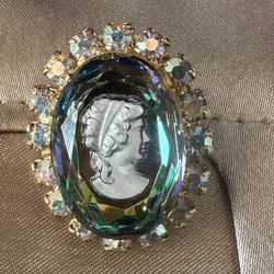 Collectable Glass Cameo Set
