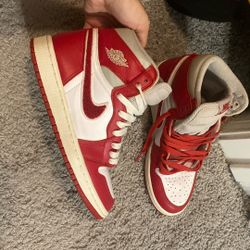 Jordan 1 Retro High OG Varsity Red (Women's)