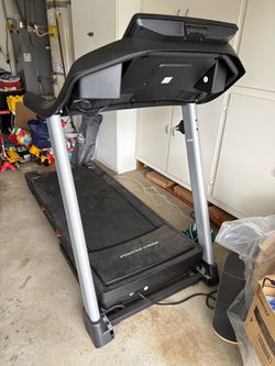 iFit Treadmill