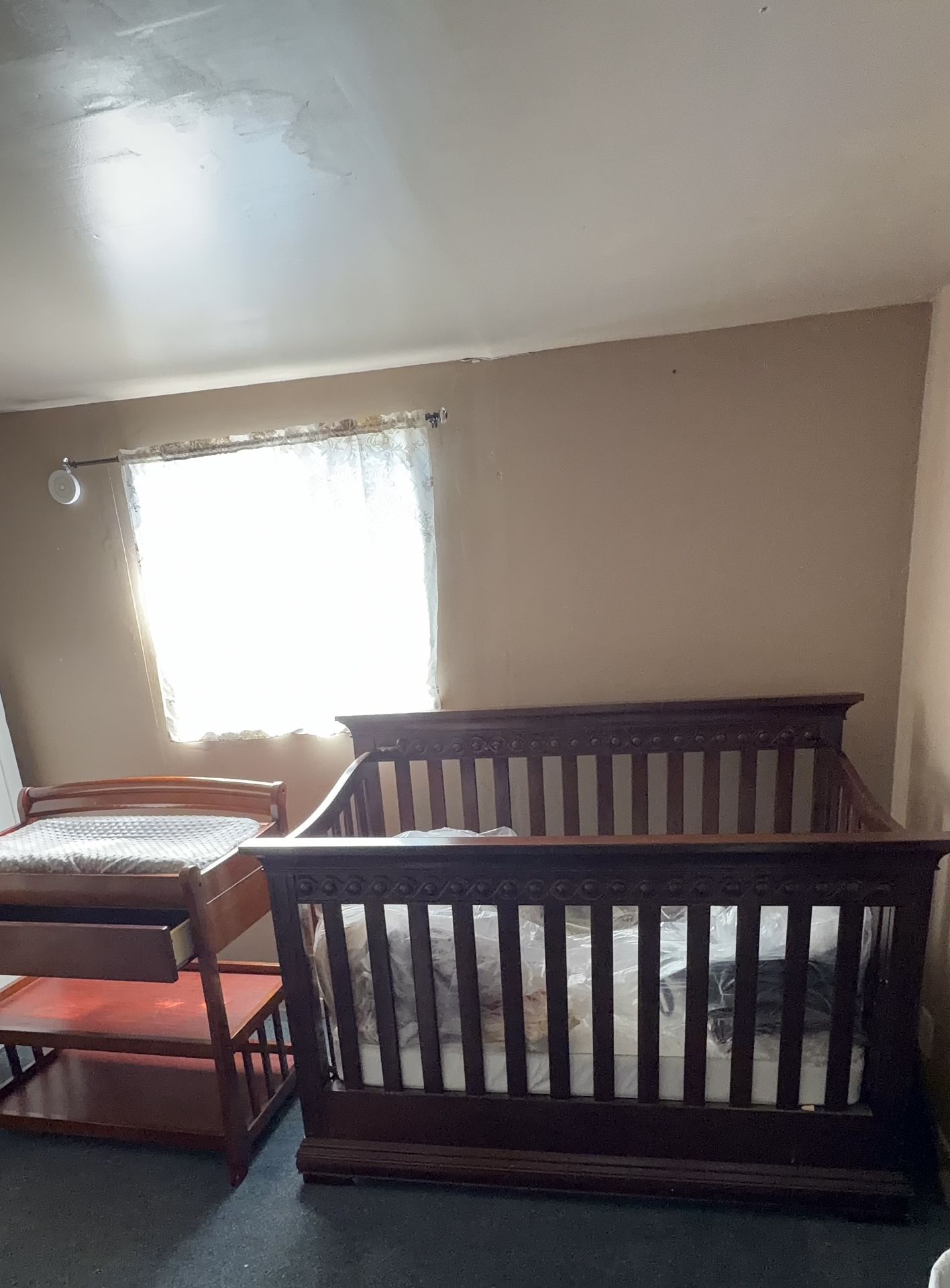 Crib to Toddler Bed