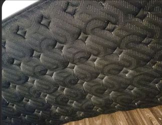 Twin mattress
