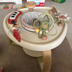 Activity Center Tiny Love 