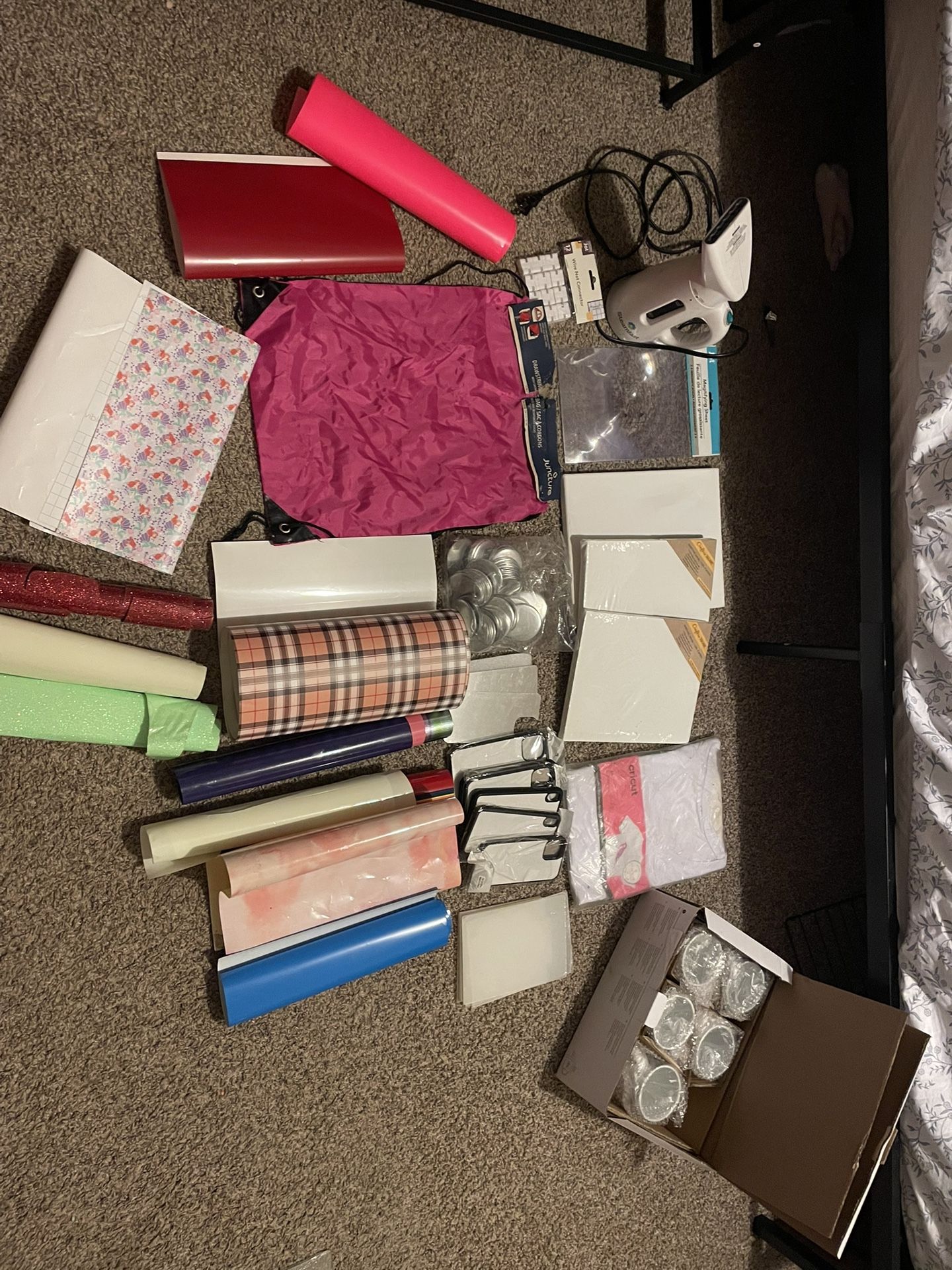 Circut Accessories Mugs Shirt Phone Cases Vinyl Steamer