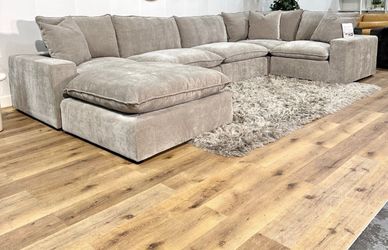 Brand New Aiden & Ivy Sereen 6-Piece Modular Sectional – Taupe