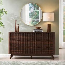 Modern Dresser w Drawers