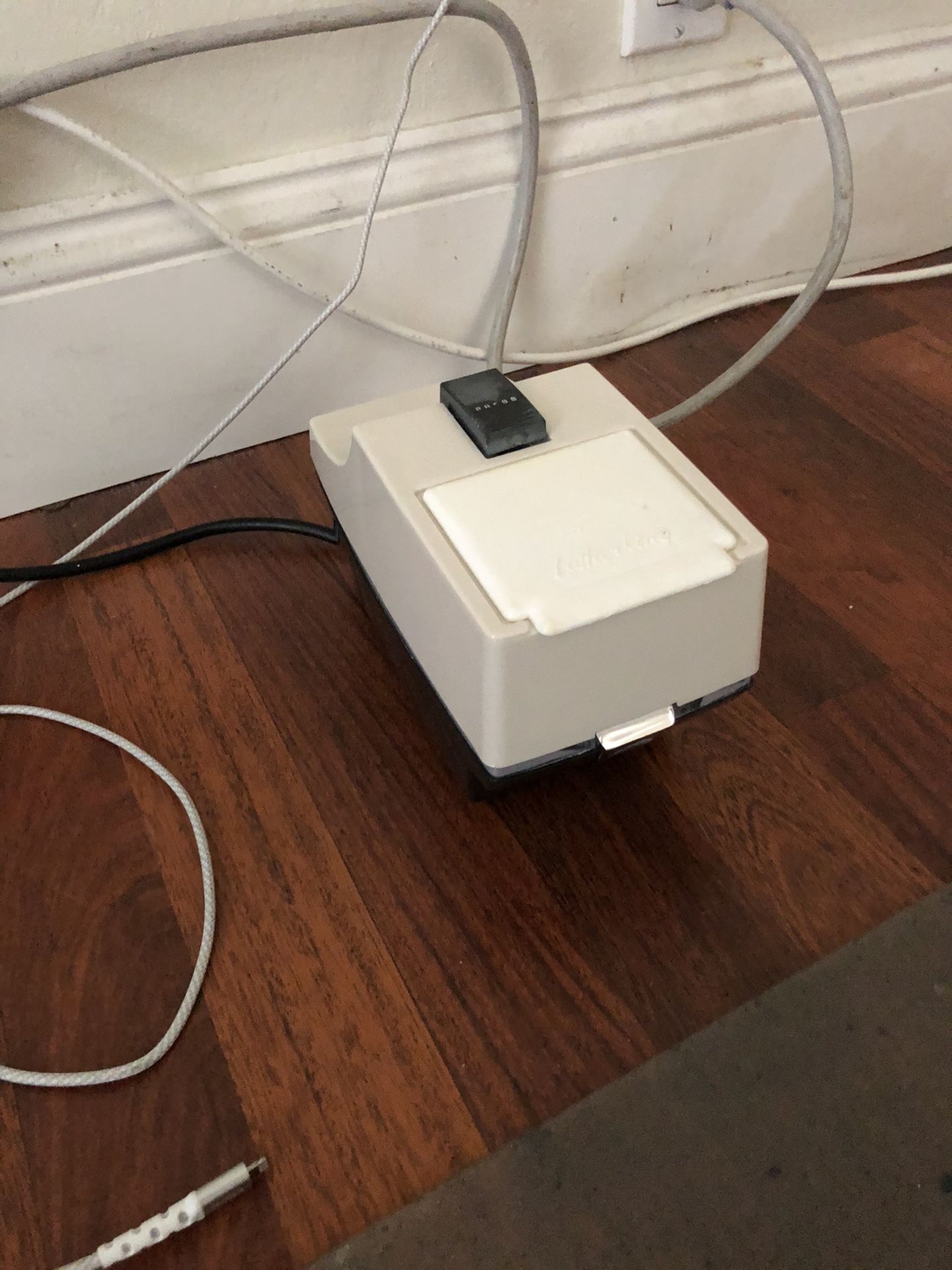 Campbell Hot Lather Machibe